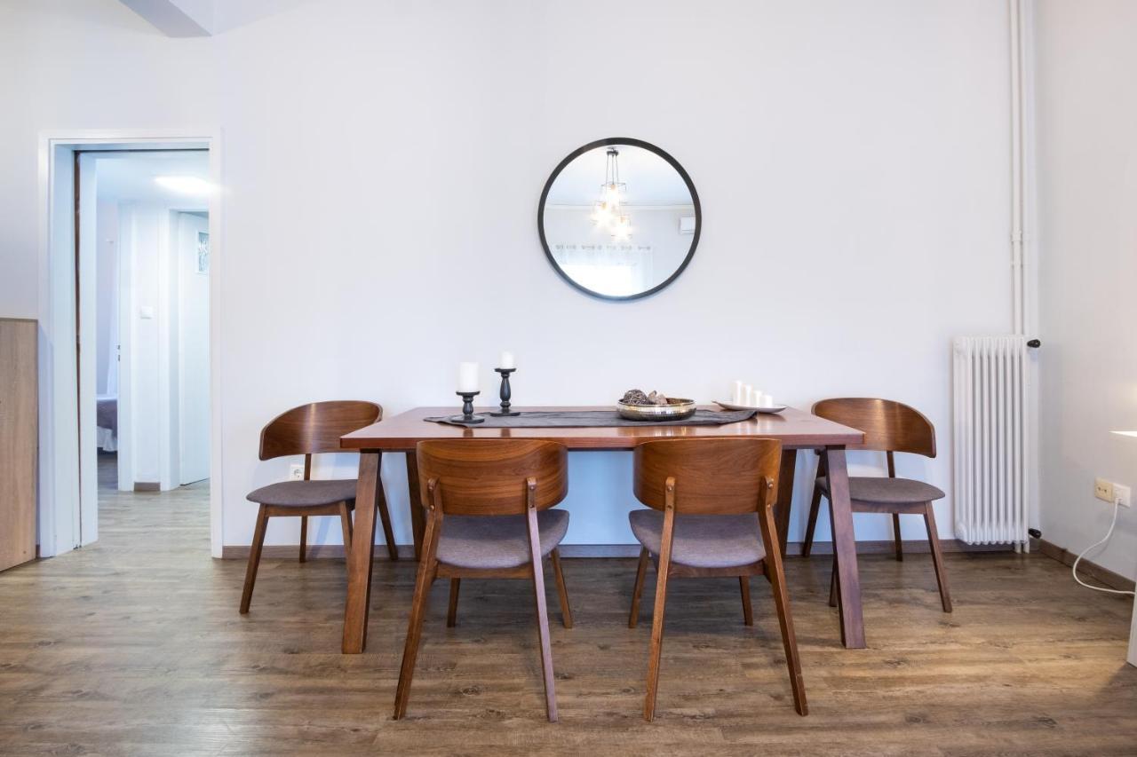 Apartment With Parking Near Medical Center Athena Bagian luar foto
